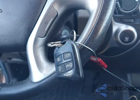 2010 Hyundai Tucson Gls from USA, damaged, VIN KM8JU3AC7AU093155